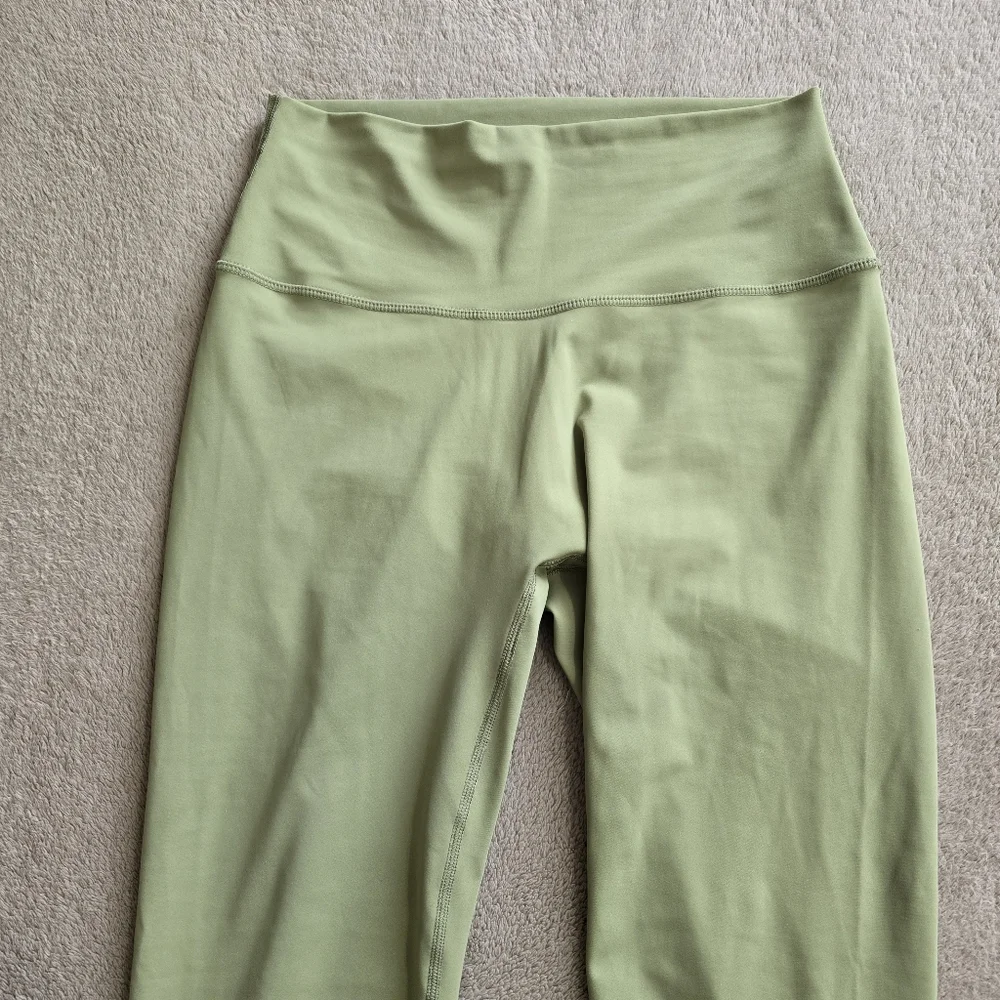 NVGTN Olive Signature 2.0 Leggings Size XL - Picture 3 of 12